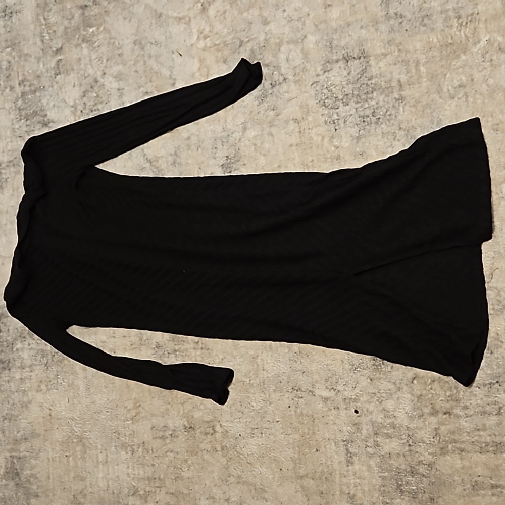Maxi black form-fitting dress